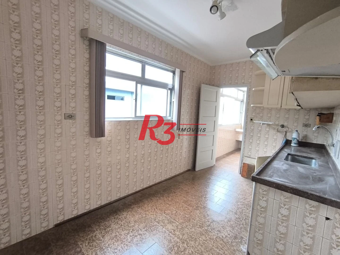 Apartamento com 3 dormitórios à venda, 80 m² por R$ 410.000,00 - Marapé - Santos/SP