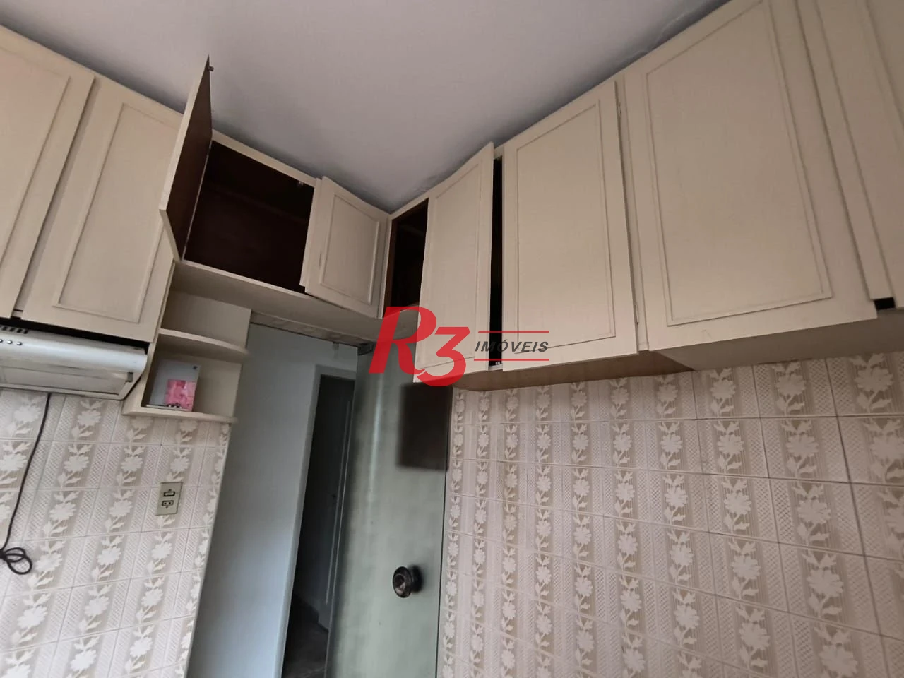 Apartamento com 3 dormitórios à venda, 80 m² por R$ 410.000,00 - Marapé - Santos/SP