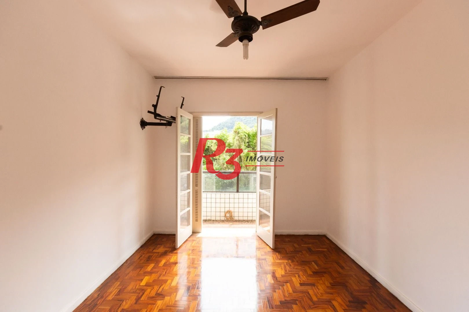 Apartamento com 3 dormitórios para alugar, 80 m² - Marapé - Santos/SP