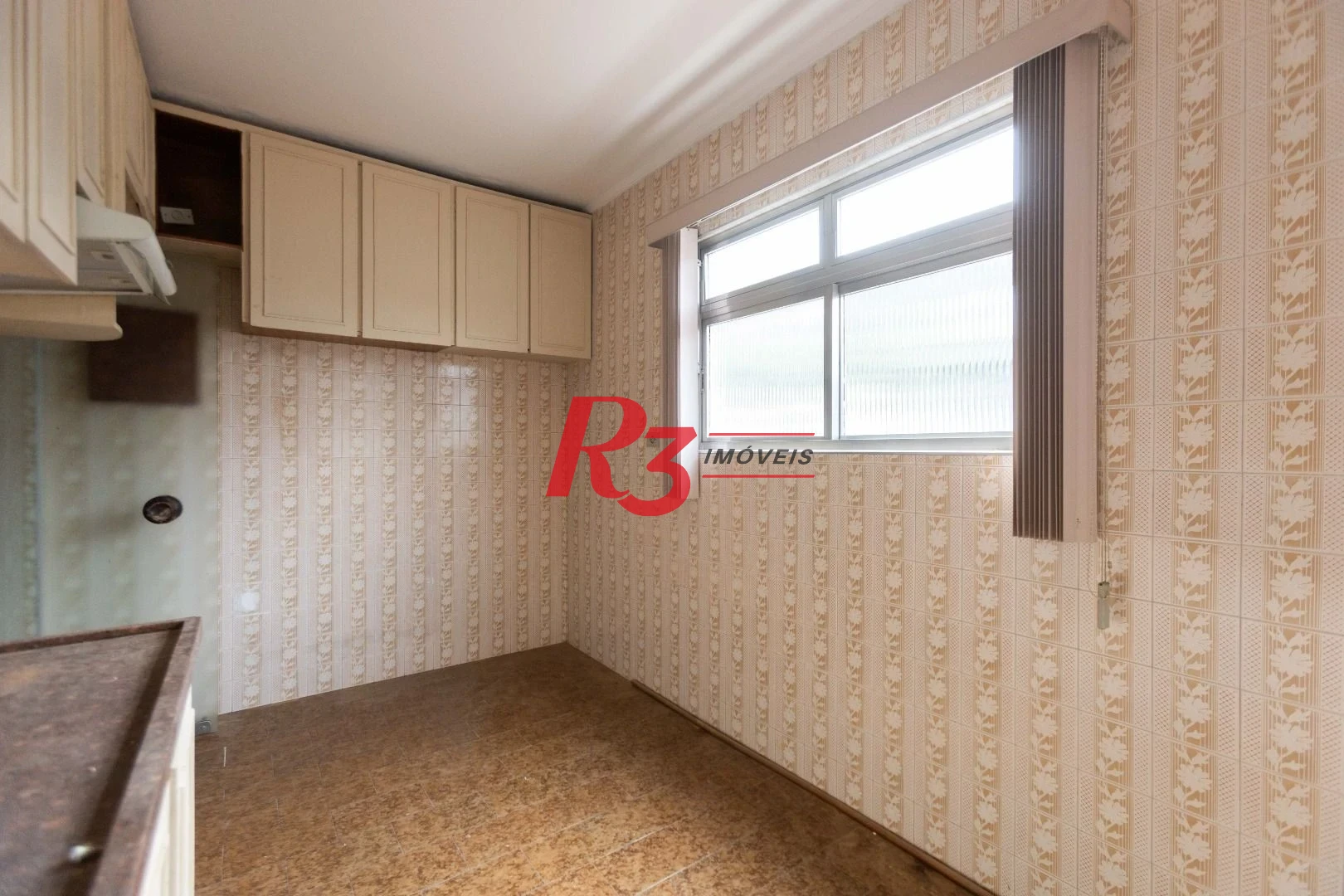 Apartamento com 3 dormitórios para alugar, 80 m² - Marapé - Santos/SP