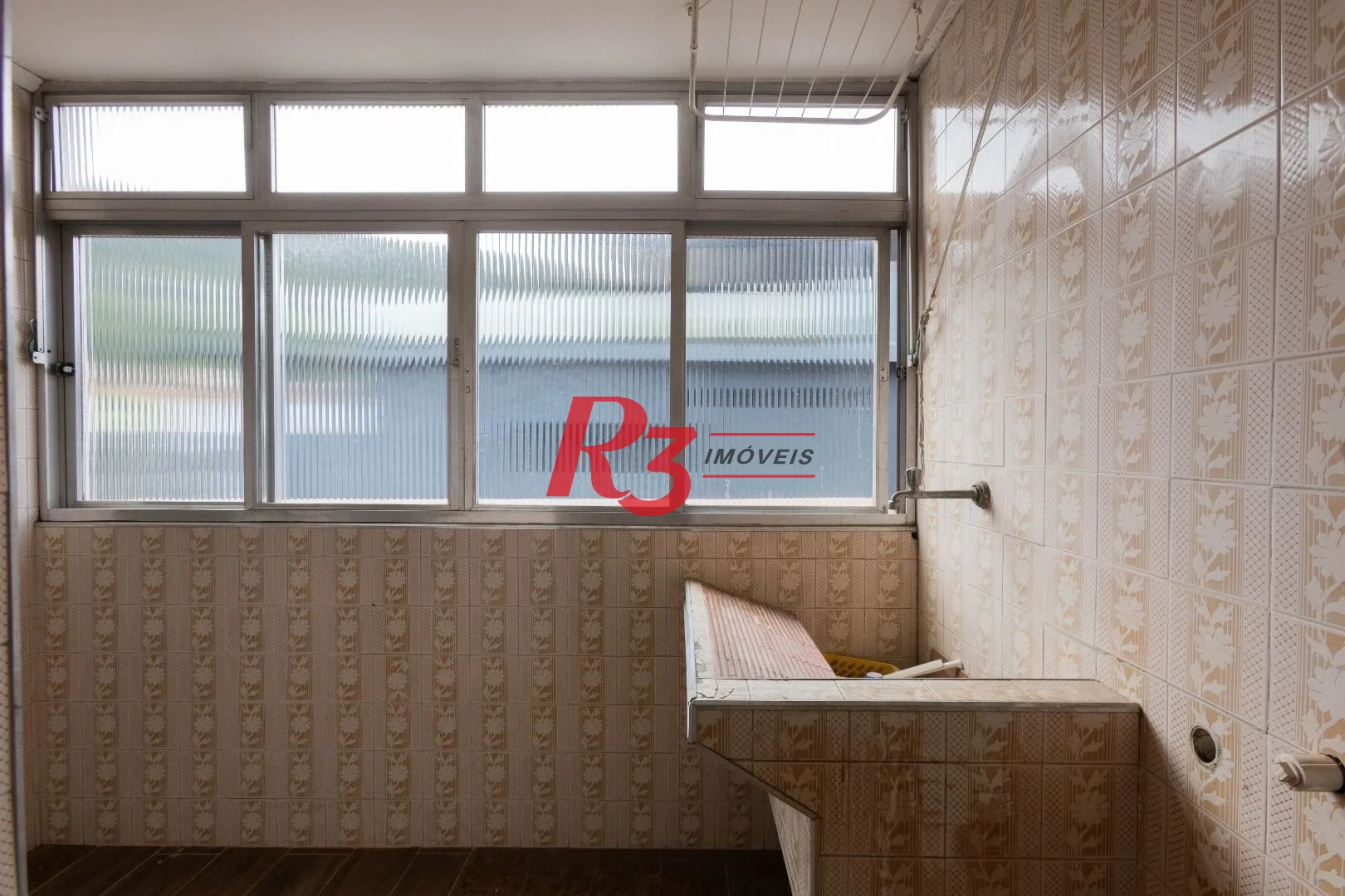Apartamento com 3 dormitórios para alugar, 80 m² - Marapé - Santos/SP
