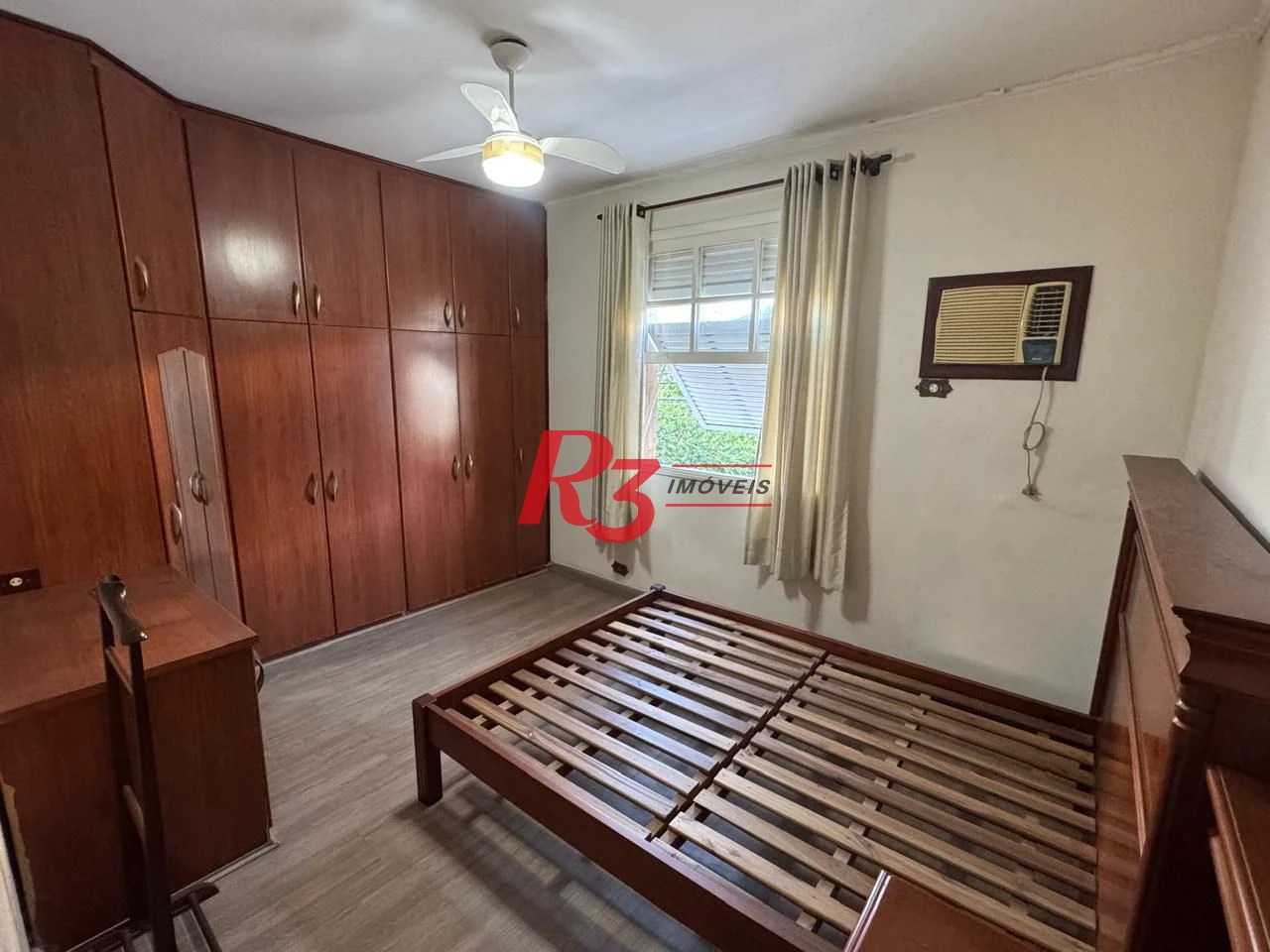 Apartamento com 3 dormitórios à venda, 130 m² por R$ 580.000,00 - Campo Grande - Santos/SP