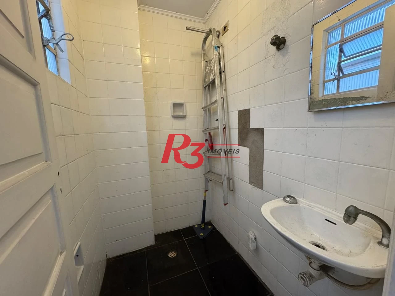 Apartamento com 3 dormitórios à venda, 130 m² por R$ 580.000,00 - Campo Grande - Santos/SP