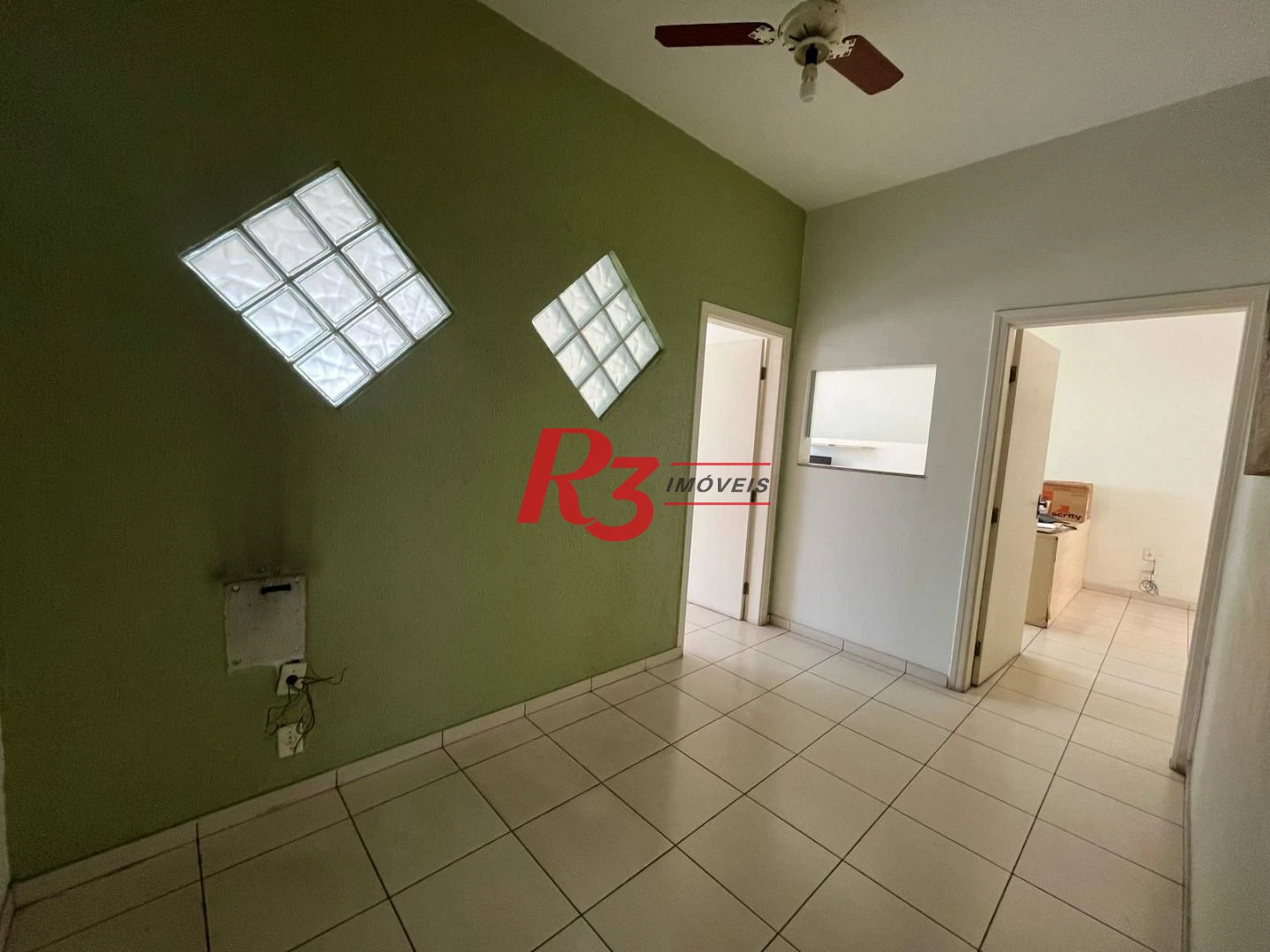 Sala à venda, 72 m² por R$ 240.000,00 - Centro - Santos/SP