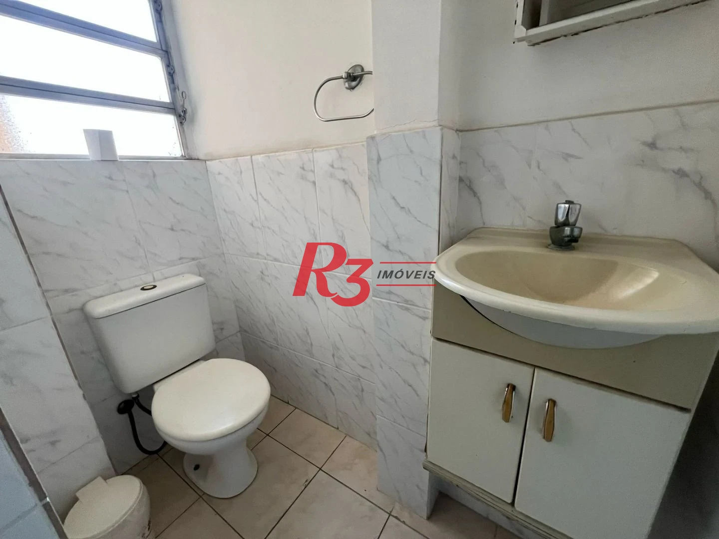 Sala à venda, 72 m² por R$ 240.000,00 - Centro - Santos/SP