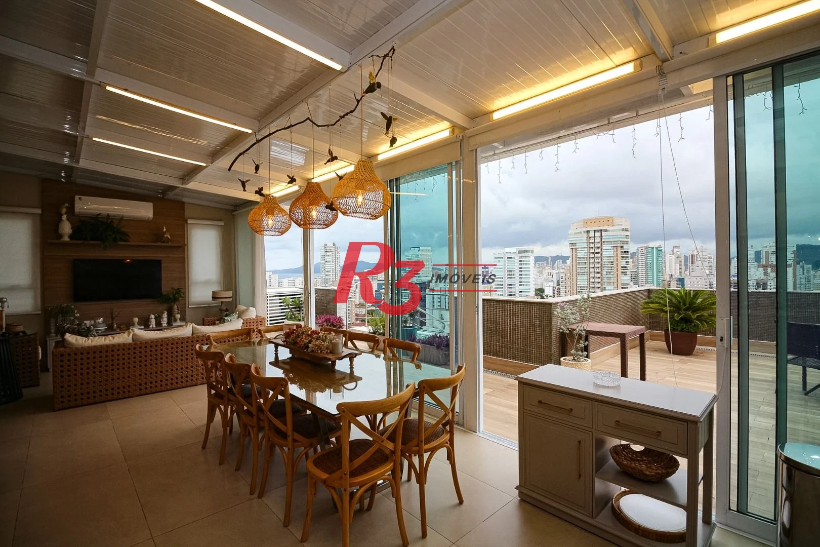 Cobertura com 4 dormitórios à venda, 430 m² por R$ 7.450.000,00 - Embaré - Santos/SP
