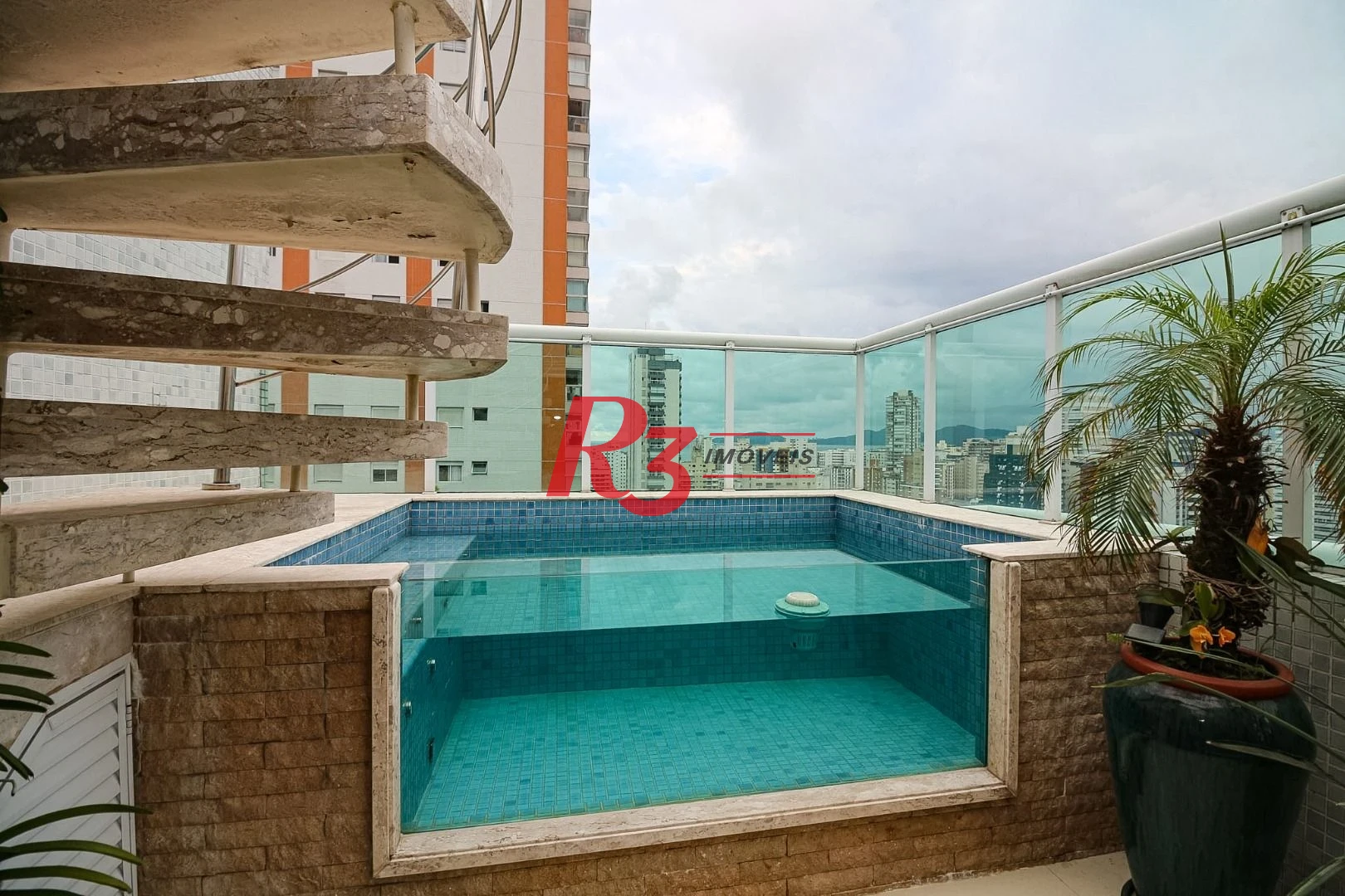 Cobertura com 4 dormitórios à venda, 430 m² por R$ 7.450.000,00 - Embaré - Santos/SP