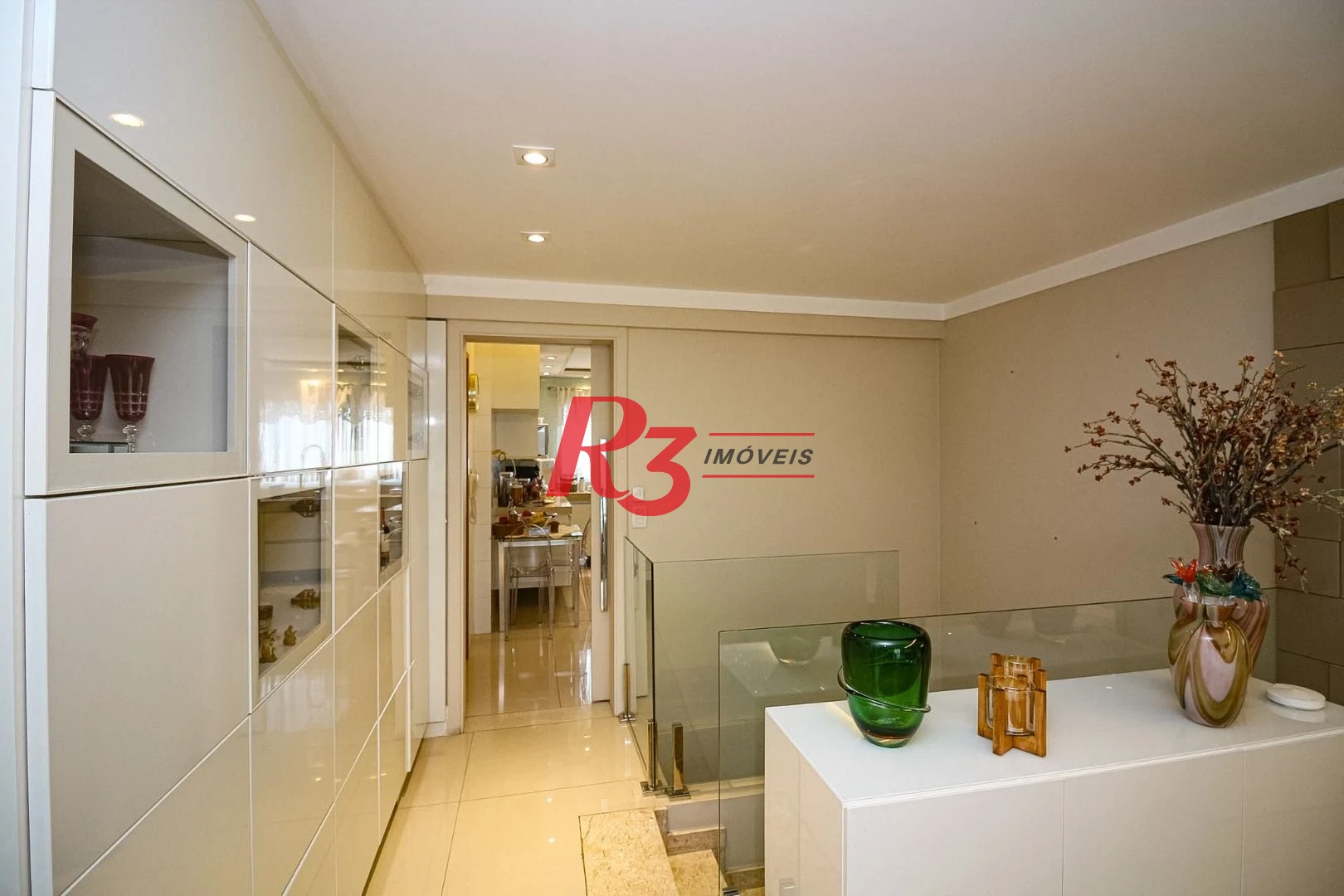 Cobertura com 4 dormitórios à venda, 430 m² por R$ 7.450.000,00 - Embaré - Santos/SP