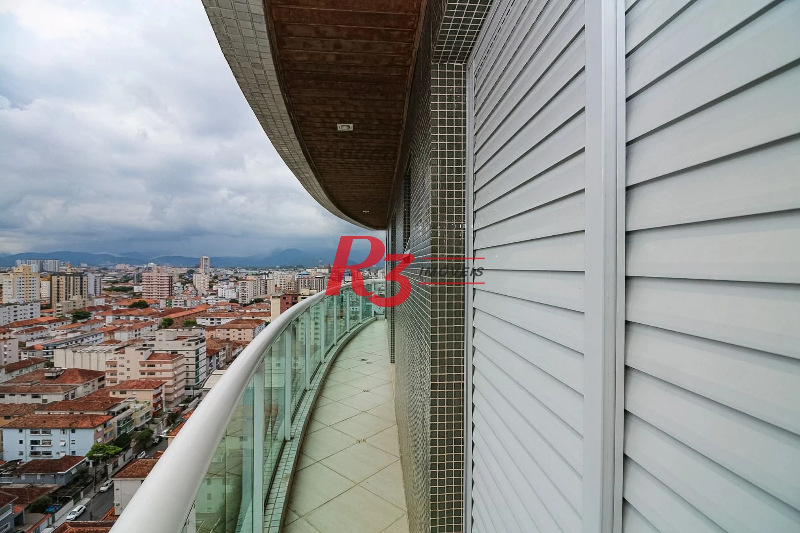 Cobertura com 4 dormitórios à venda, 430 m² por R$ 7.450.000,00 - Embaré - Santos/SP