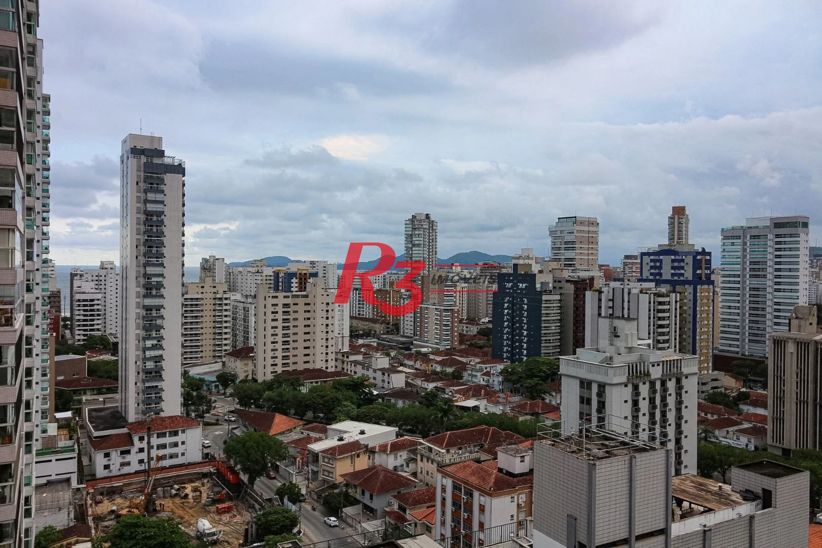 Cobertura com 4 dormitórios à venda, 430 m² por R$ 7.450.000,00 - Embaré - Santos/SP