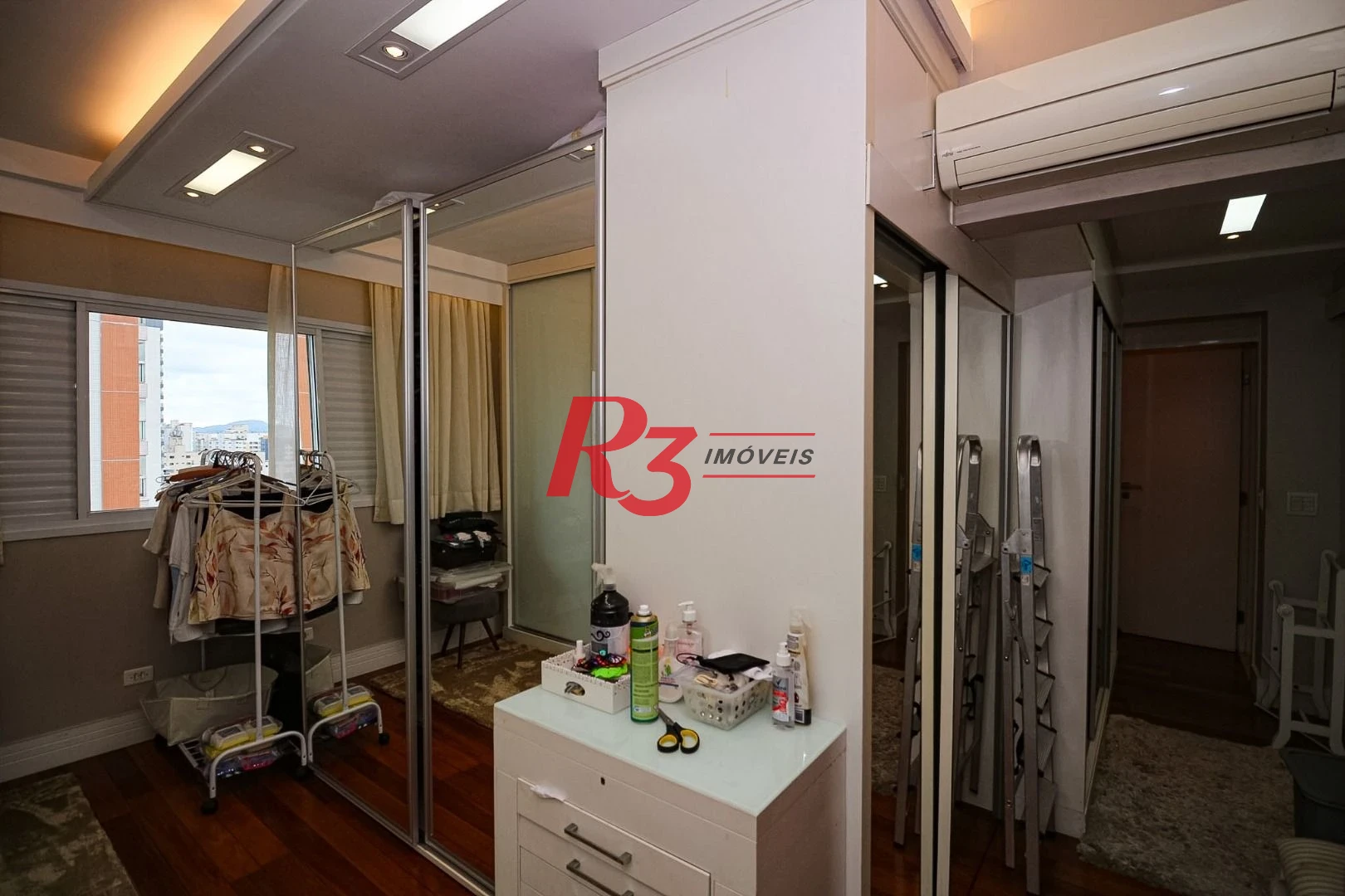 Cobertura com 4 dormitórios à venda, 430 m² por R$ 7.450.000,00 - Embaré - Santos/SP