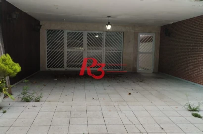Excelente casa com 4 dormitórios sendo 1 suíte