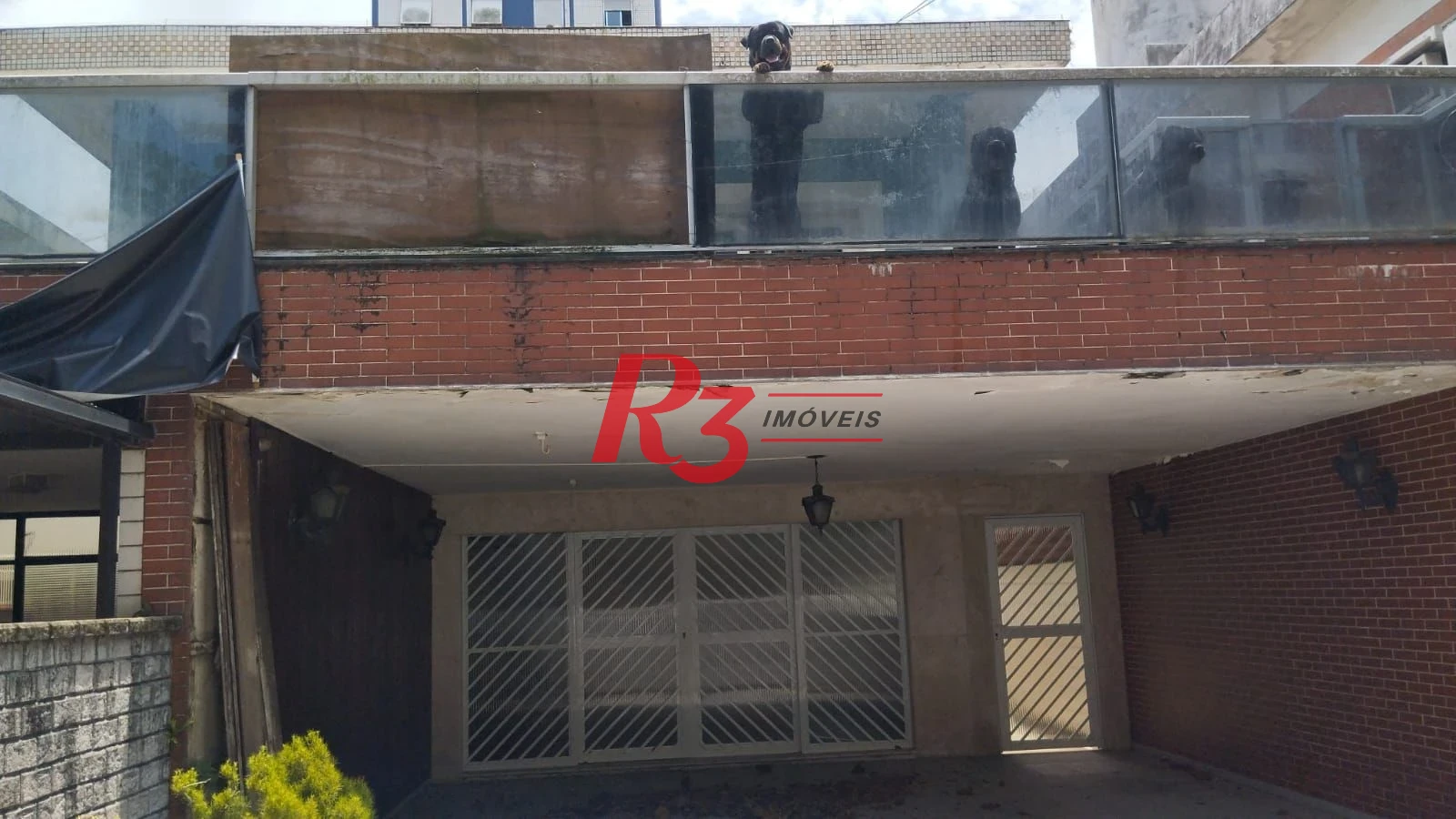 Excelente casa com 4 dormitórios sendo 1 suíte