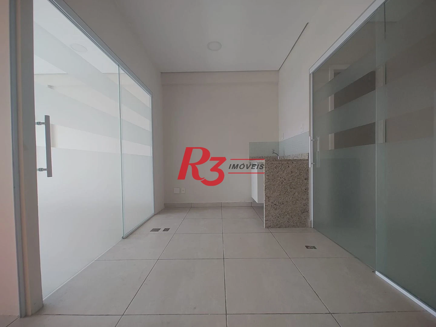 Sala para alugar, 49 m² por R$ 3.600,00/mês - Vila Matias - Santos/SP