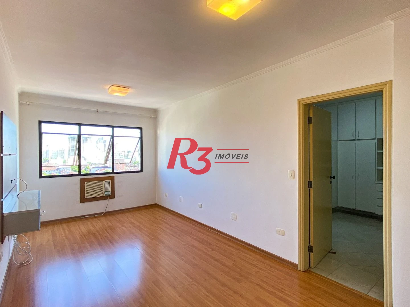 Apartamento á venda 2 dormitórios com Planejados 1vg bairro Marapé
