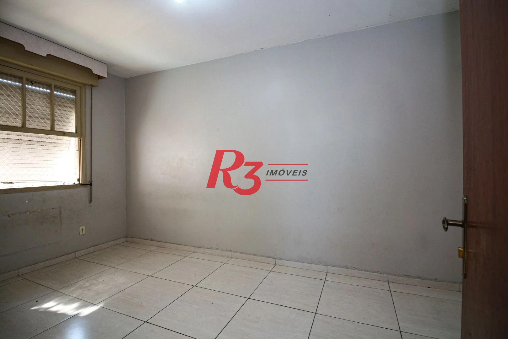 Apartamento á venda 2 dormitórios 1 Vg no bairro Marapé