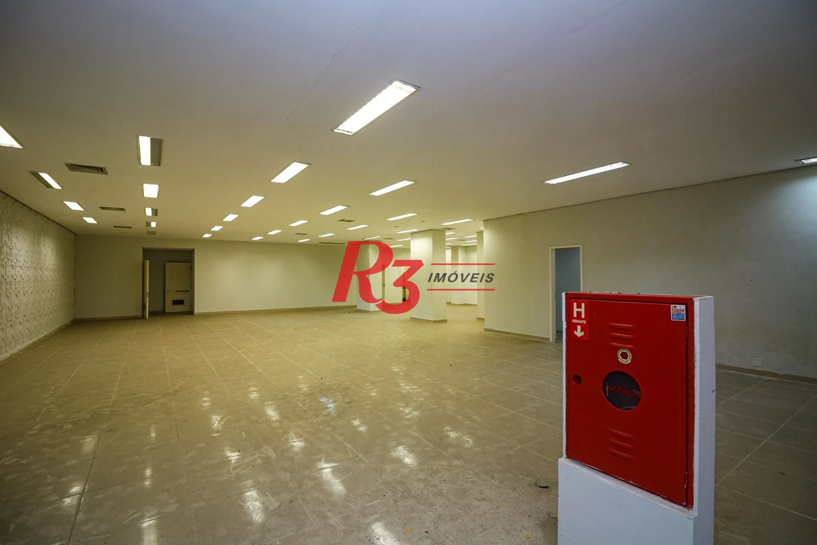 Loja, 500 m² - venda por R$ 3.000.000,00 ou aluguel por R$ 28.200,00/mês - Centro - Santos/SP