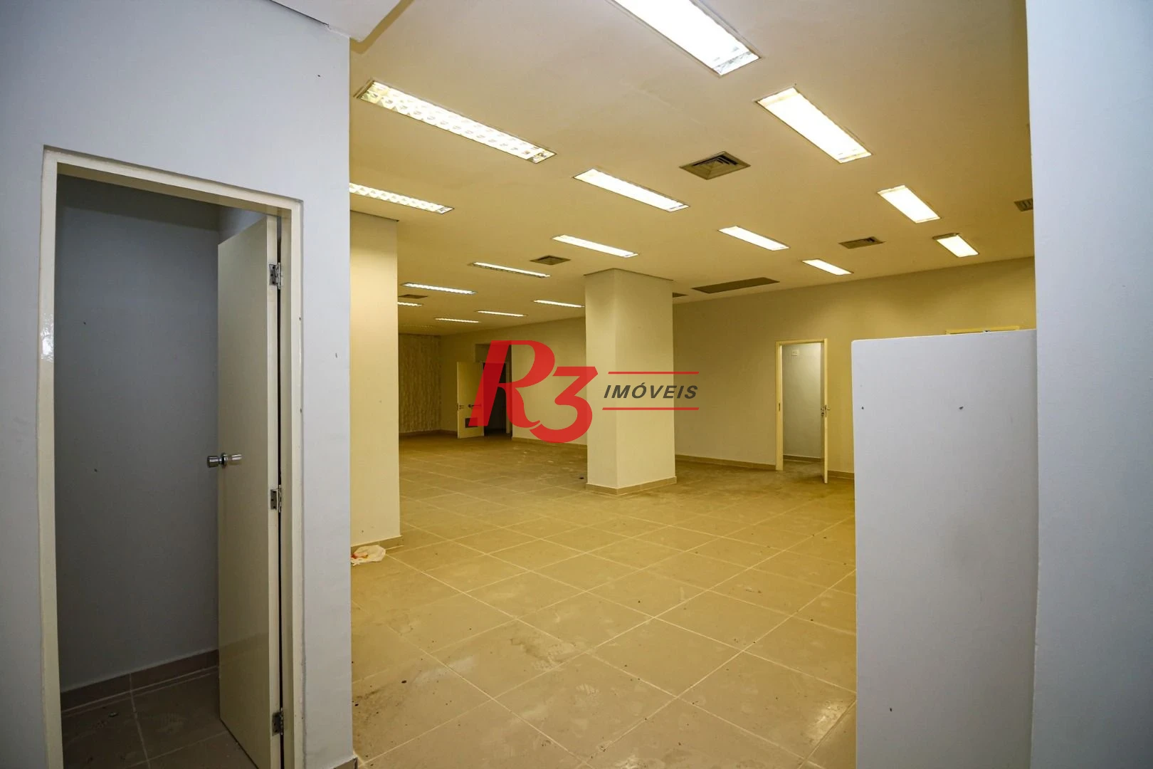 Loja, 500 m² - venda por R$ 3.000.000,00 ou aluguel por R$ 28.200,00/mês - Centro - Santos/SP