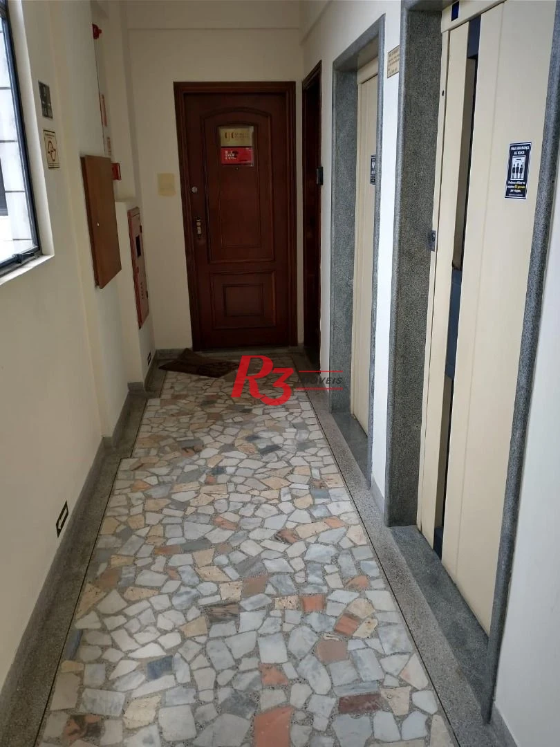 Conjunto à venda, 63 m² por R$ 250.000,00 - Ponta da Praia - Santos/SP