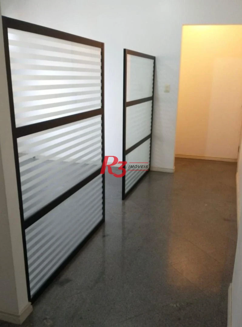 Conjunto à venda, 63 m² por R$ 250.000,00 - Ponta da Praia - Santos/SP