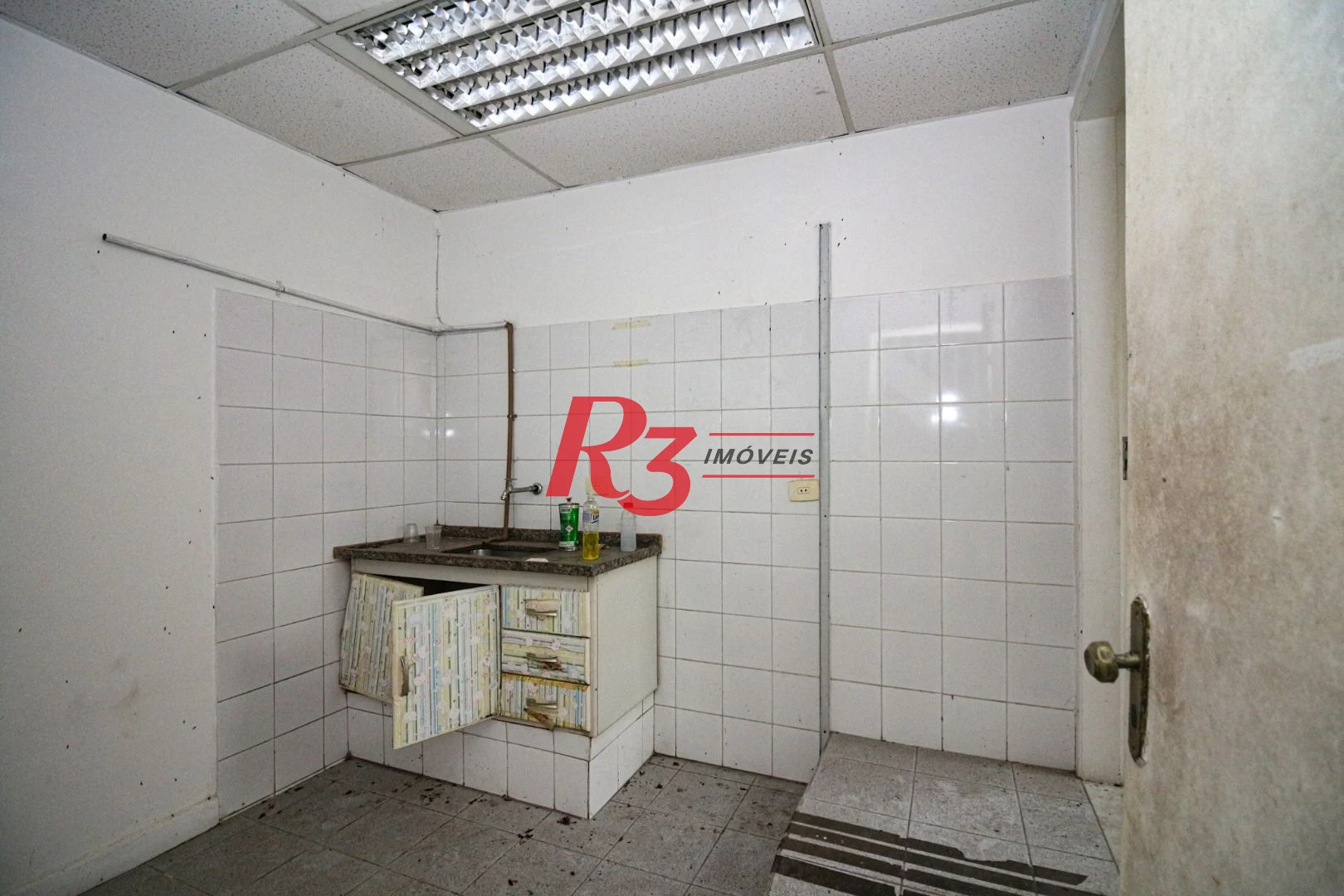 Loja, 240 m² - venda por R$ 1.060.000,00 ou aluguel por R$ 5.500,00/mês - Centro - Santos/SP