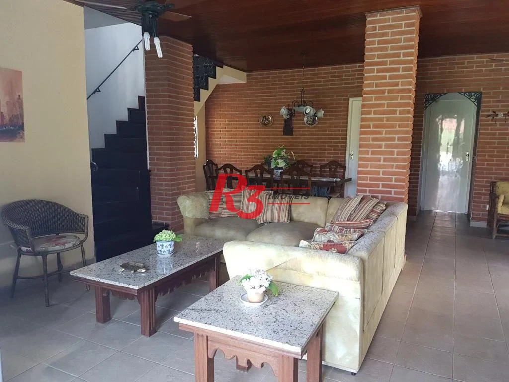 Casa à venda, 200 m² por R$ 900.000,00 - Jardim Virginia - Guarujá/SP