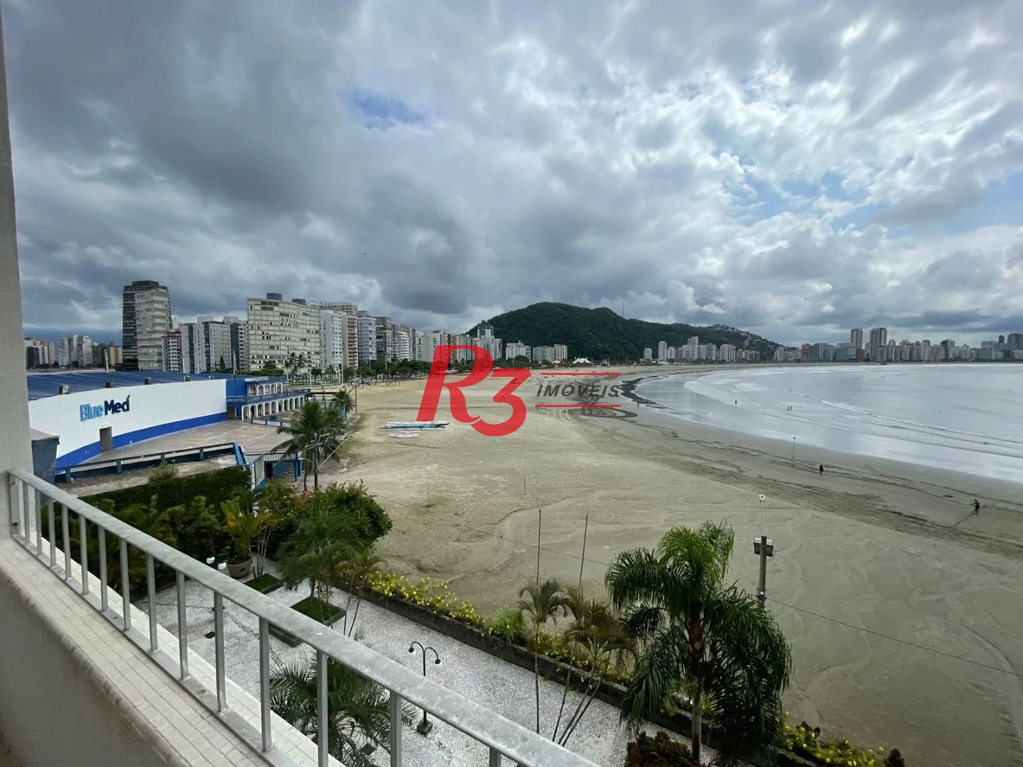 Apartamento com 4 dormitórios à venda, 235 m² por R$ 1.400.000,00 - Ilha Porchat - São Vicente/SP