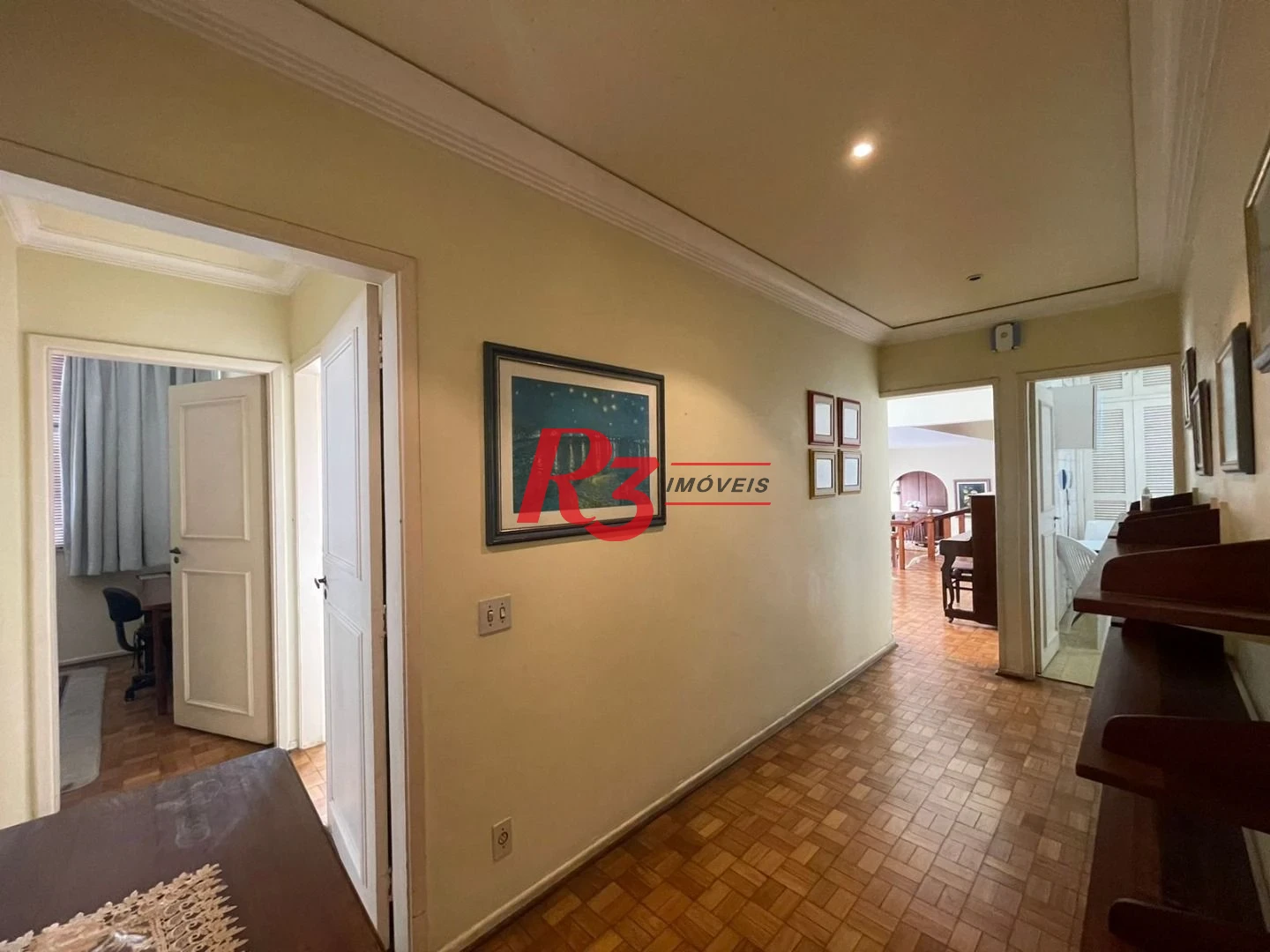 Apartamento com 4 dormitórios à venda, 235 m² por R$ 1.400.000,00 - Ilha Porchat - São Vicente/SP
