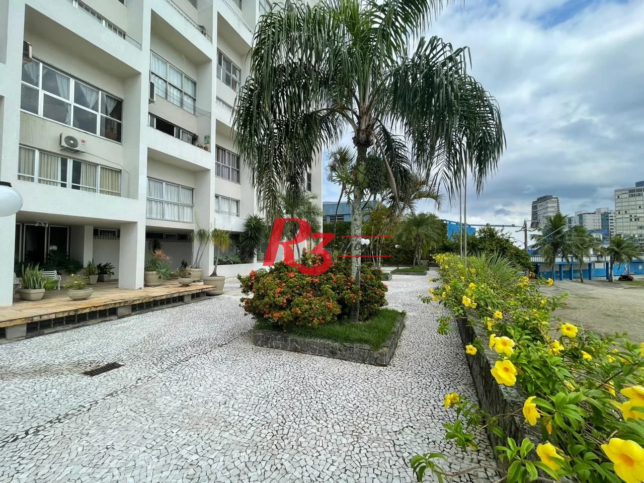 Apartamento com 4 dormitórios à venda, 235 m² por R$ 1.400.000,00 - Ilha Porchat - São Vicente/SP