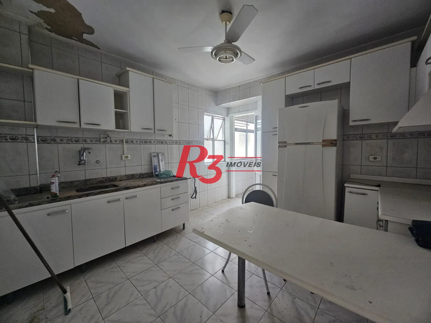 Apartamento com 2 dormitórios à venda, 80 m² por R$ 430.000,00 - Campo Grande - Santos/SP