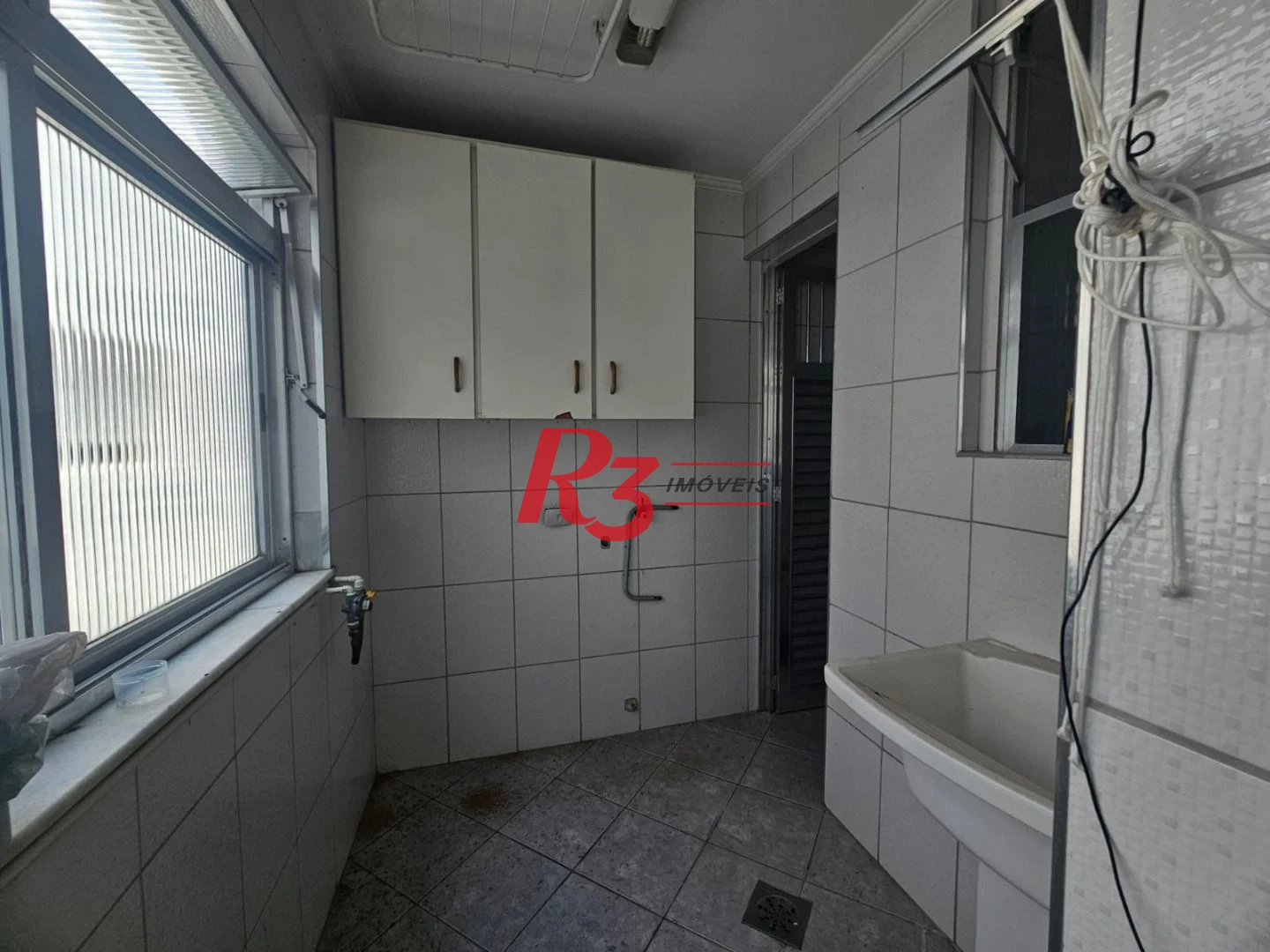 Apartamento com 2 dormitórios à venda, 80 m² por R$ 430.000,00 - Campo Grande - Santos/SP