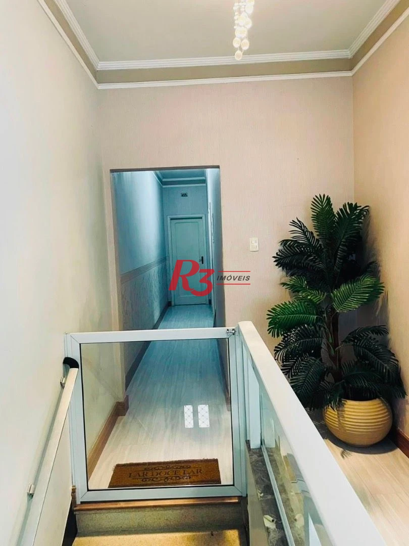 Casa à venda, 105 m² por R$ 710.000,00 - Encruzilhada - Santos/SP