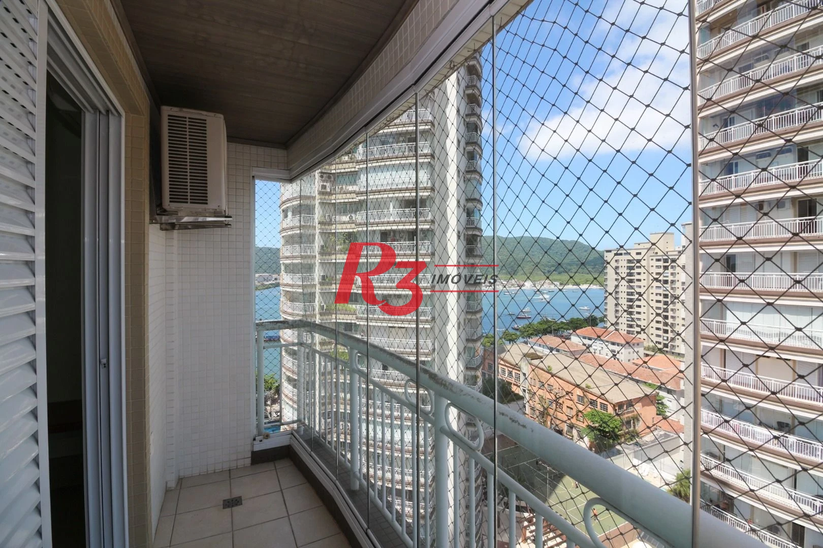 Apartamento com 3 dormitórios à venda, 199 m² por R$ 3.180.000,00 - Ponta da Praia - Santos/SP