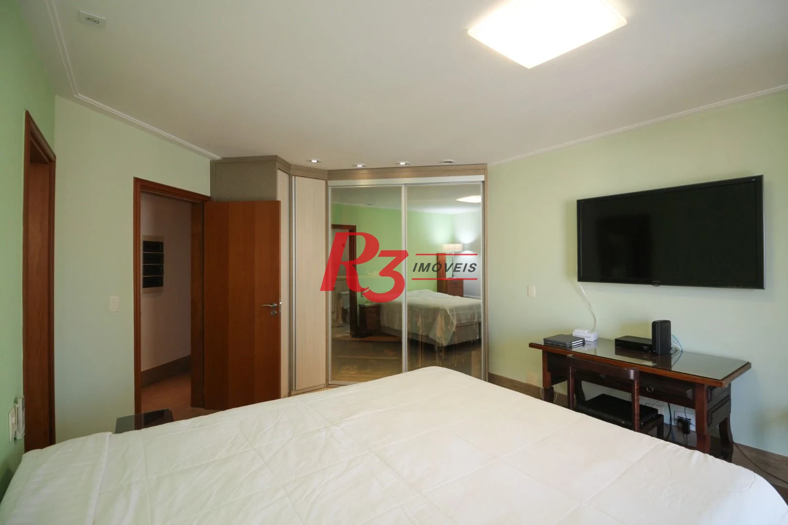 Apartamento com 3 dormitórios à venda, 199 m² por R$ 3.180.000,00 - Ponta da Praia - Santos/SP