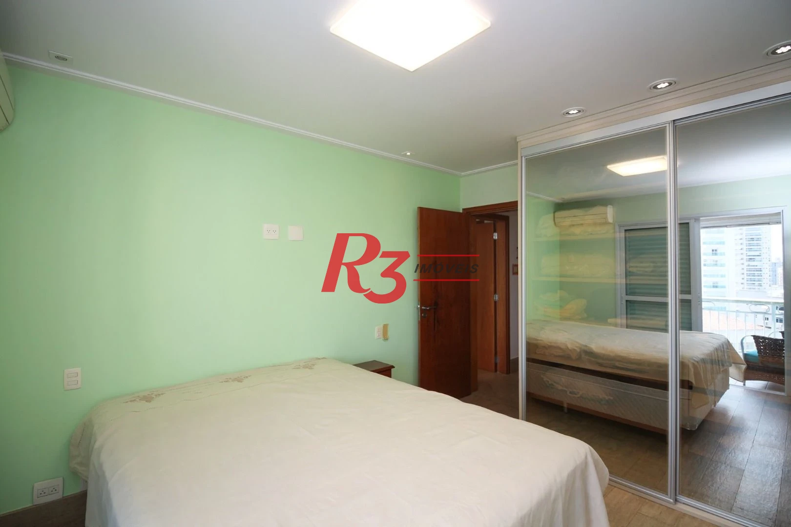 Apartamento com 3 dormitórios à venda, 199 m² por R$ 3.180.000,00 - Ponta da Praia - Santos/SP