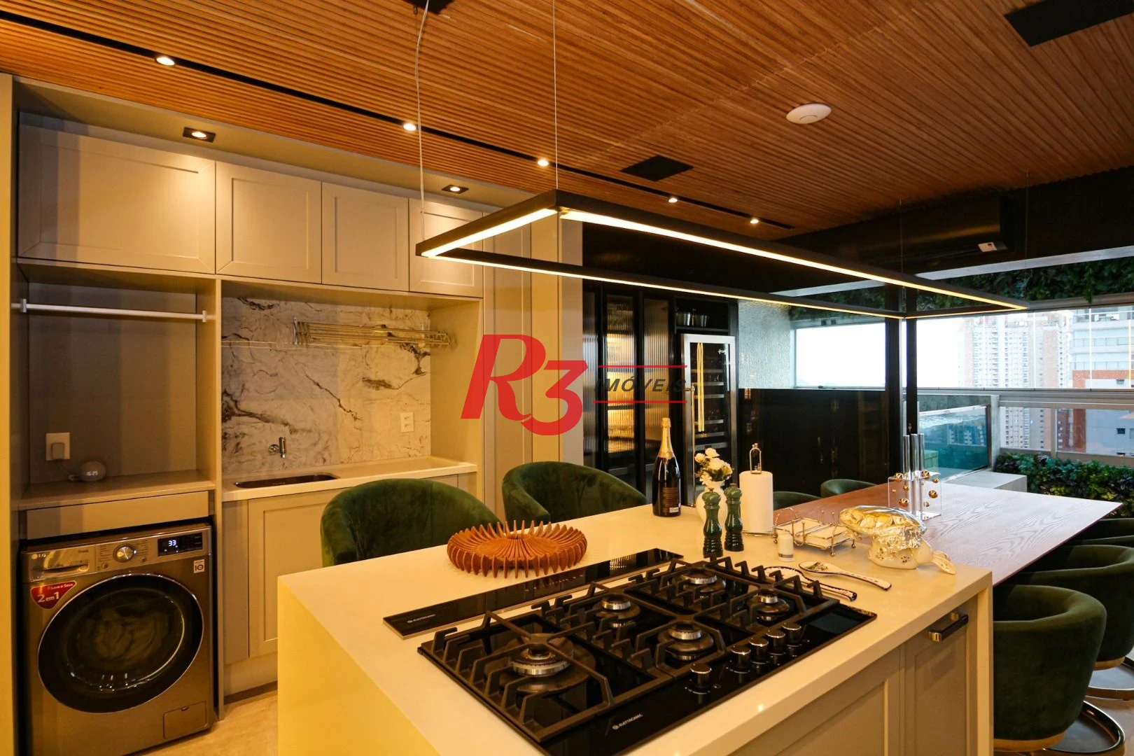 Cobertura com 2 suítes à venda, 148 m² por R$ 3.300.000 - Embaré - Santos/SP