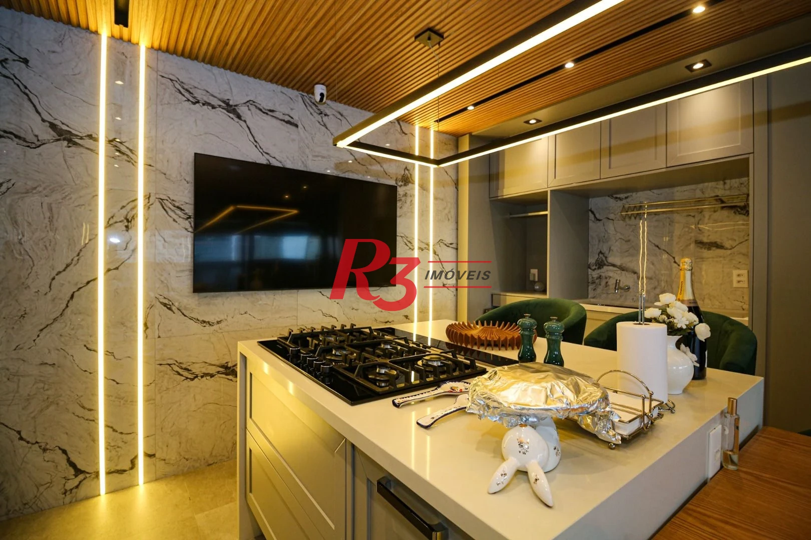 Cobertura com 2 suítes à venda, 148 m² por R$ 3.300.000 - Embaré - Santos/SP