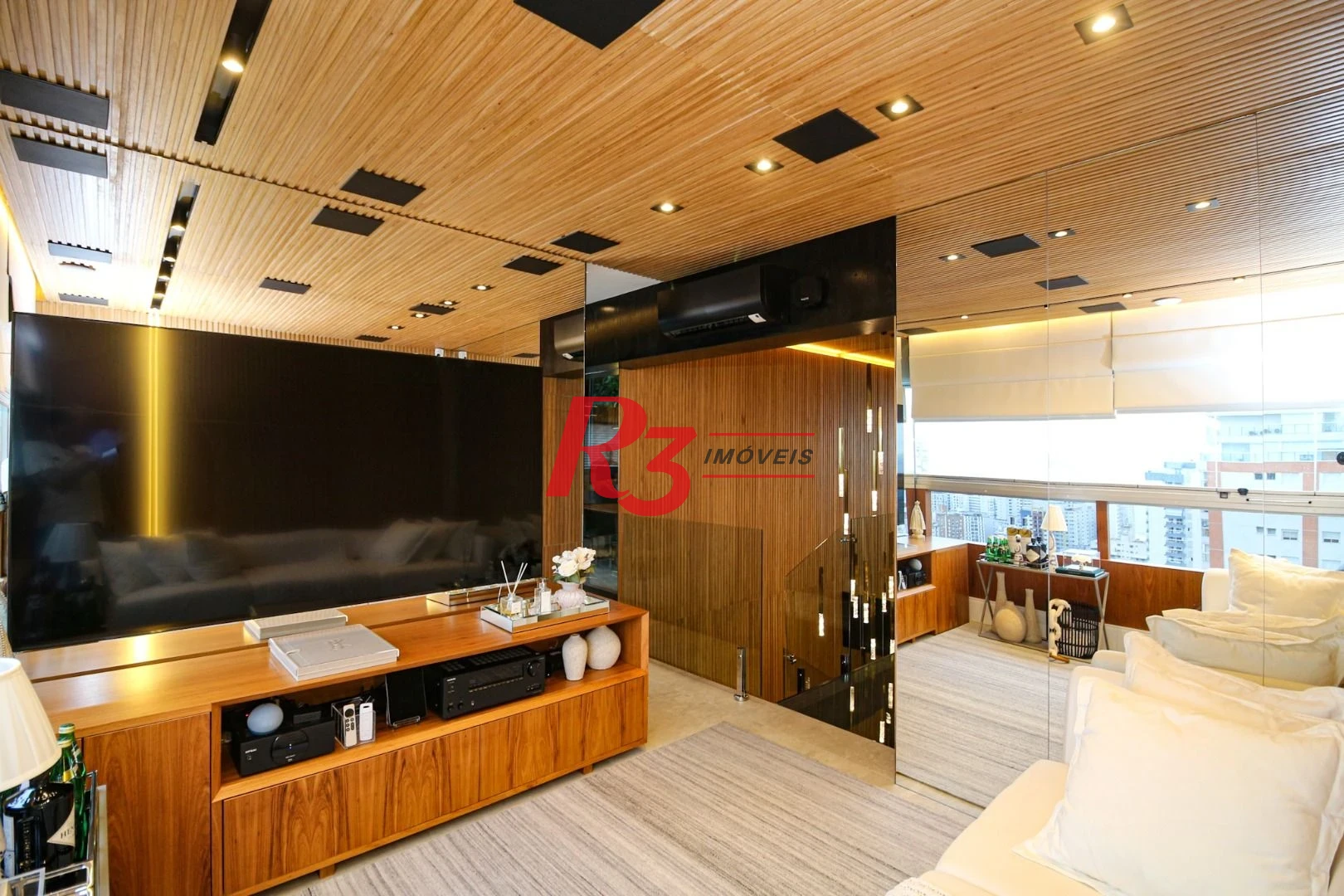 Cobertura com 2 suítes à venda, 148 m² por R$ 3.300.000 - Embaré - Santos/SP