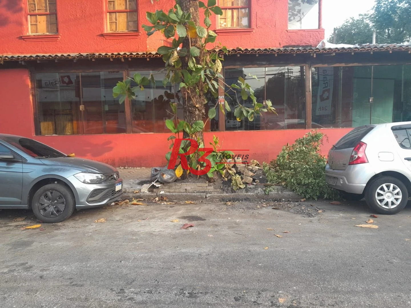 Loja à venda, 340 m² por R$ 1.600.000,00 - Campo Grande - Santos/SP
