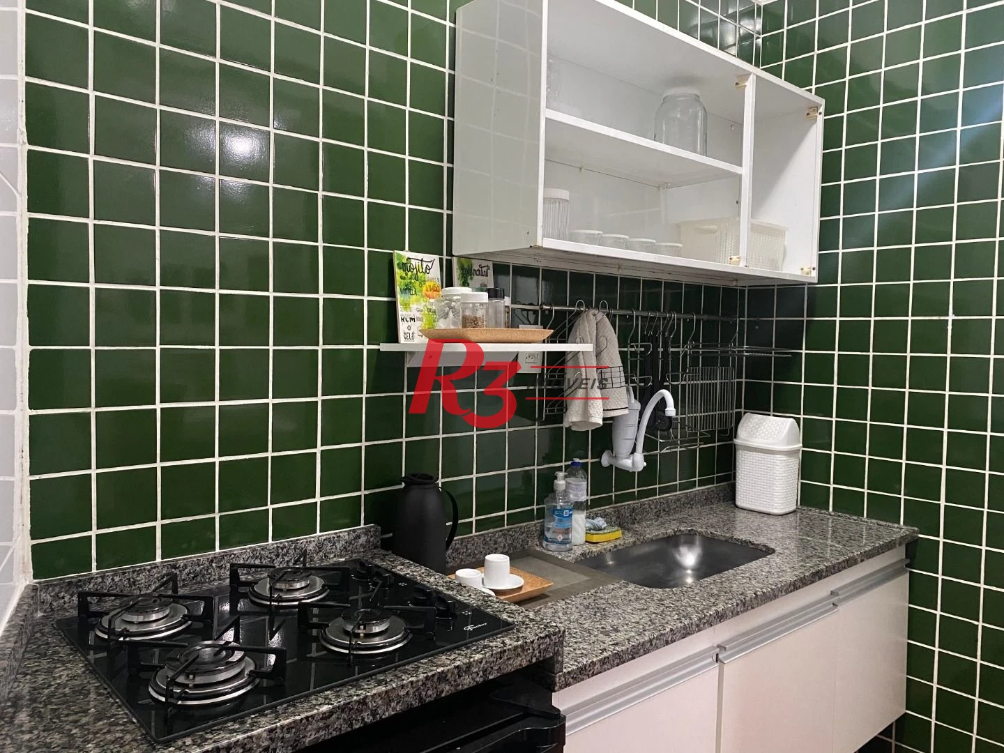 Kitnet com 1 dormitório, 31 m² - venda por R$ 320.000,00 ou aluguel por R$ 3.184,09/mês - Itararé - São Vicente/SP