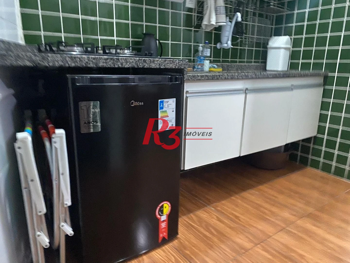 Kitnet com 1 dormitório, 31 m² - venda por R$ 320.000,00 ou aluguel por R$ 3.184,09/mês - Itararé - São Vicente/SP