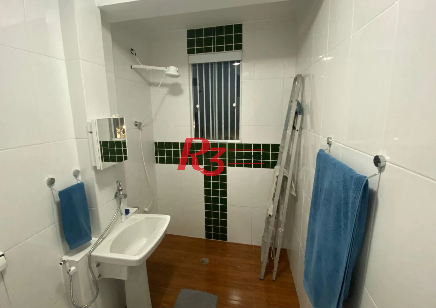 Kitnet com 1 dormitório, 31 m² - venda por R$ 320.000,00 ou aluguel por R$ 3.184,09/mês - Itararé - São Vicente/SP