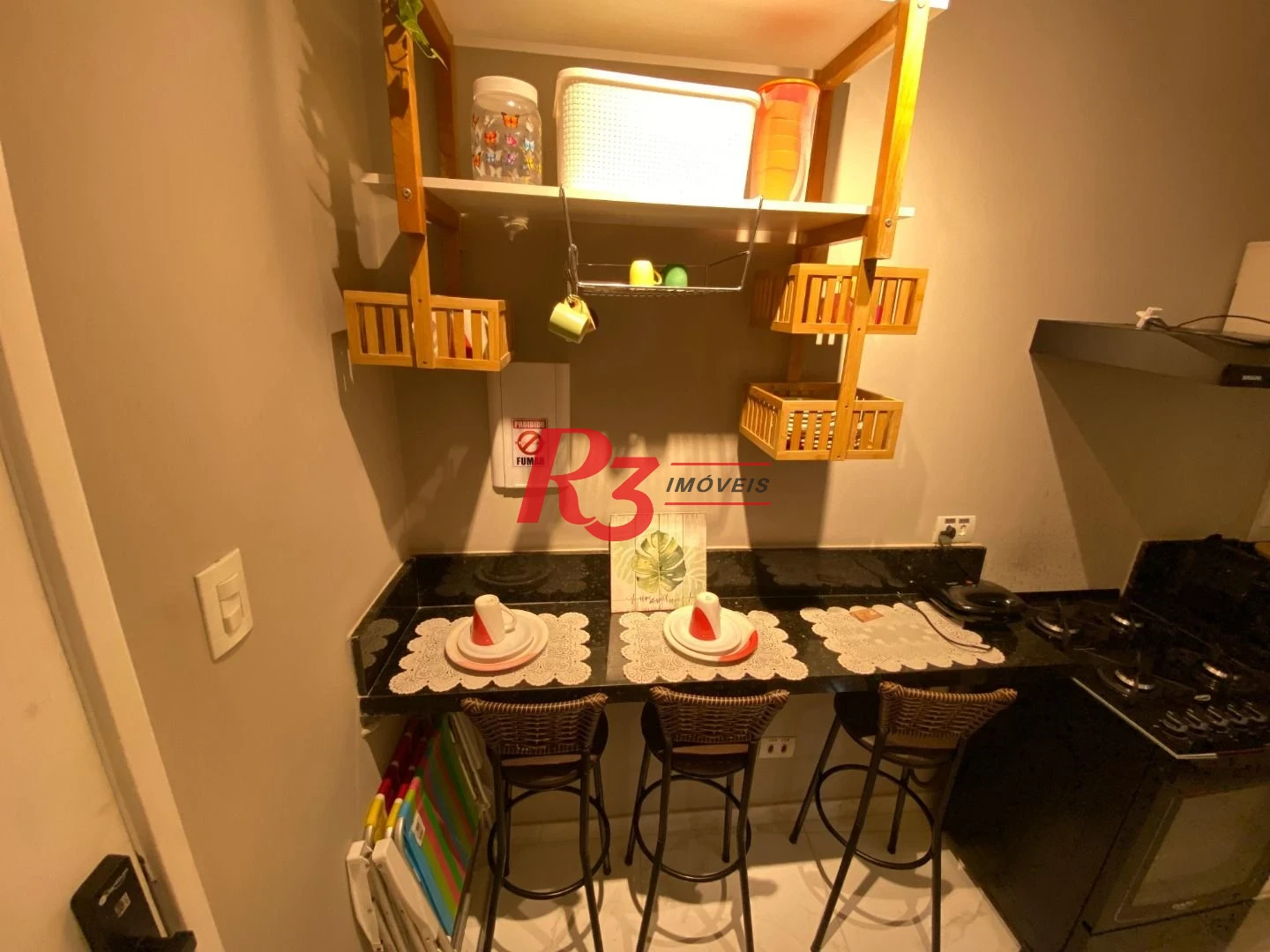 Kitnet com 1 dormitório, 29 m² - venda por R$ 320.000,00 ou aluguel por R$ 3.349,35/mês - Boa Vista - São Vicente/SP