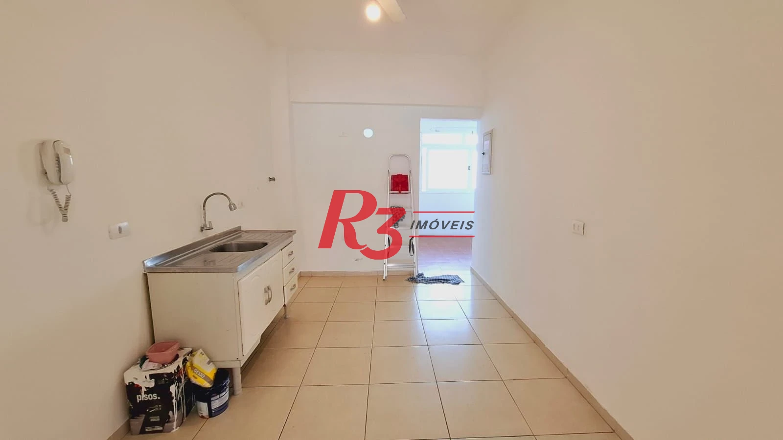 Amplo apartamento à venda ou locação, com 131 m², 1 vaga, no Gonzaga, em Santos SP