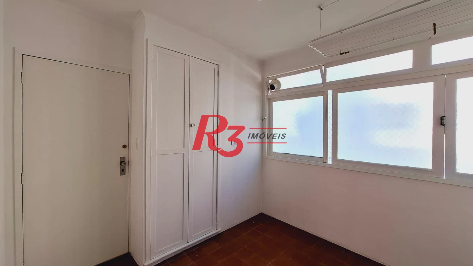 Amplo apartamento à venda ou locação, com 131 m², 1 vaga, no Gonzaga, em Santos SP