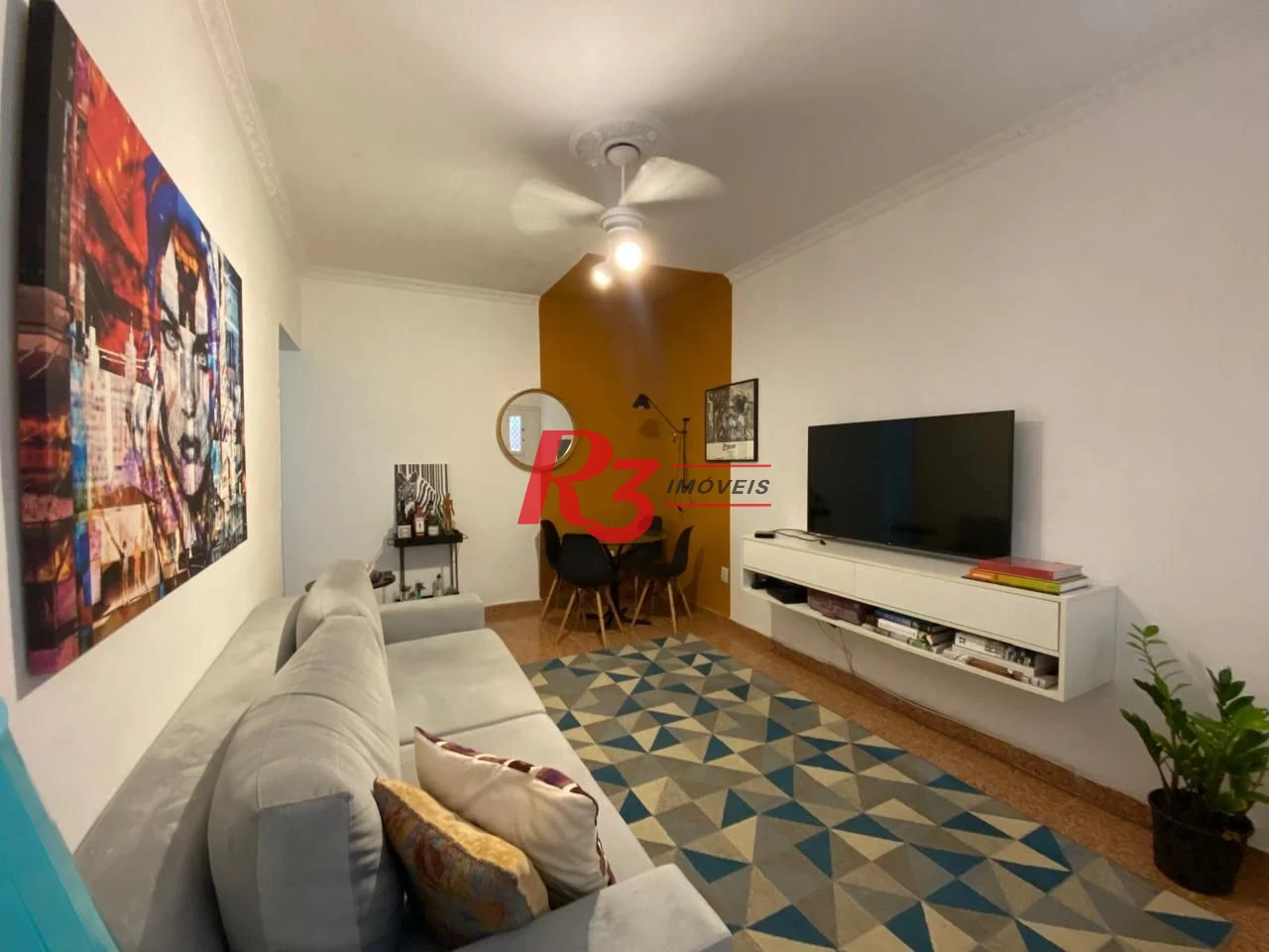 Apartamento com 2 dormitórios à venda, 70 m² por R$ 395.000,00 - Campo Grande - Santos/SP