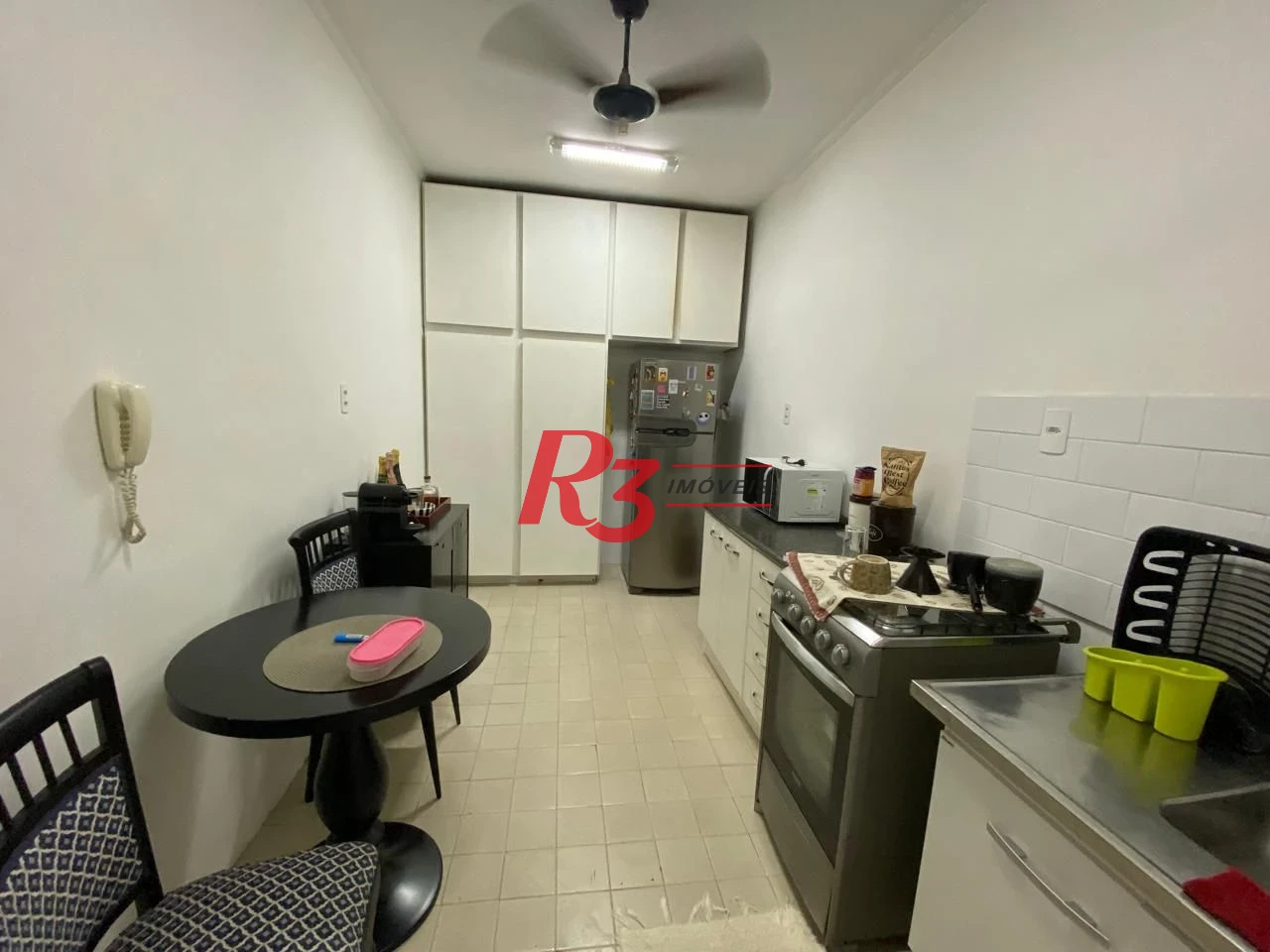 Apartamento com 2 dormitórios à venda, 70 m² por R$ 395.000,00 - Campo Grande - Santos/SP