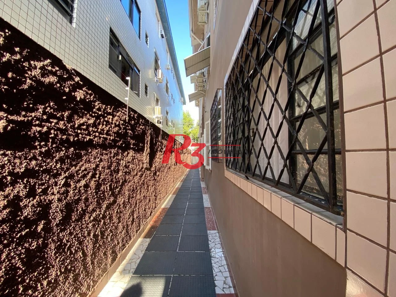 Apartamento com 2 dormitórios à venda, 70 m² por R$ 395.000,00 - Campo Grande - Santos/SP