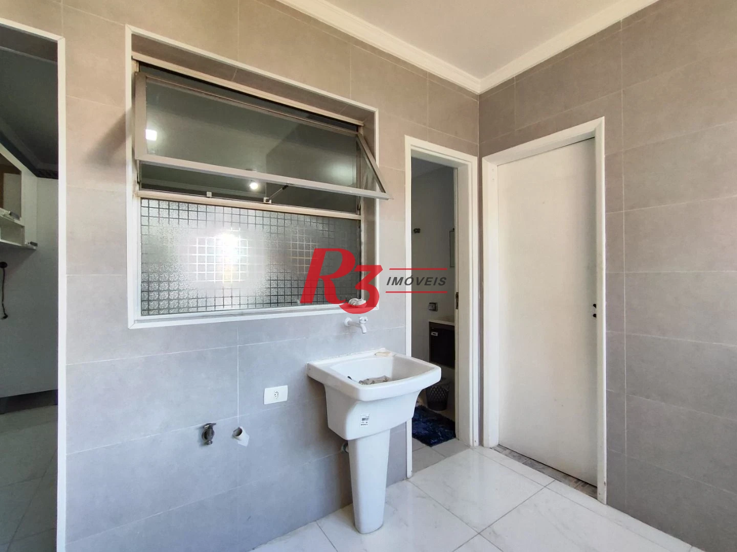 Apartamento com 2 dormitórios à venda, 100 m² por R$ 780.000,00 - Boqueirão - Santos/SP