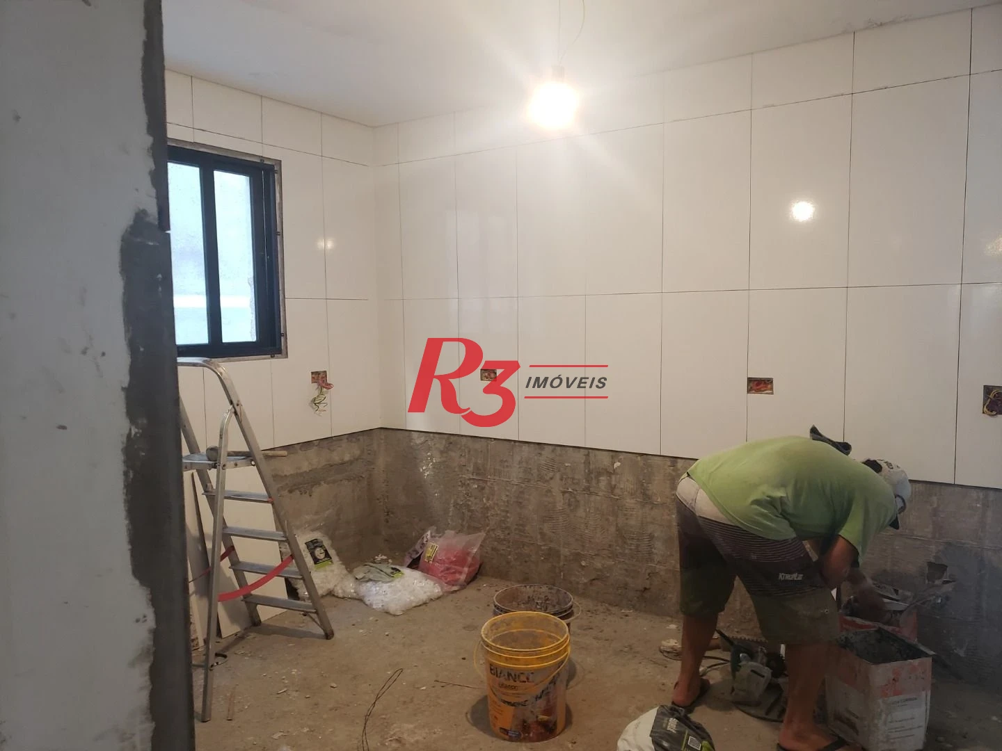 Sobrado com 3 suítes à venda, 200 m² por R$ 1.950.000 - Embaré - Santos/SP